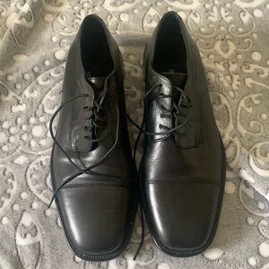 Stafford Men’s Dress Shoe Size 9D